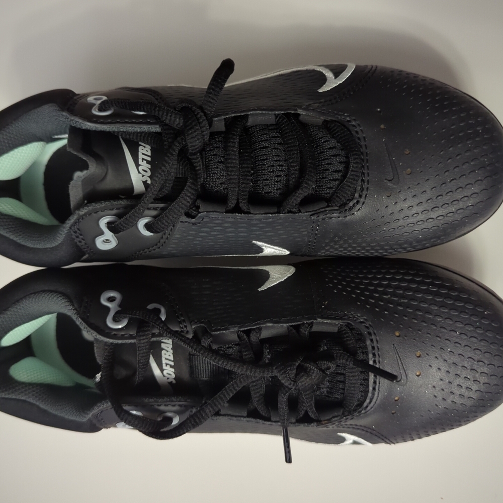 New Nike Hyperdiamond 4 Elite 7.5 React Softball Cleats Black Womens EU 38.5
